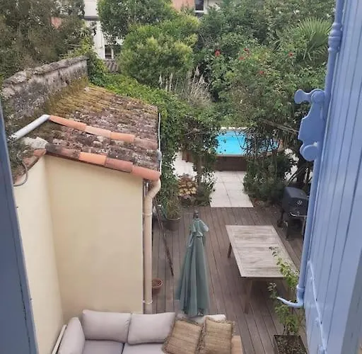 Дом отдыха Centre -piscine View Our Profile Please